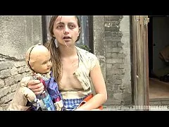 คลิปโป๊สยองขวัญ สาวน้อยไร้เดียงสาพ่อแม่ตายเป็นโรคซึมเศร้าโดนลุงหื่นโรคจิตข่มขืนเย็ดหีบนโต๊